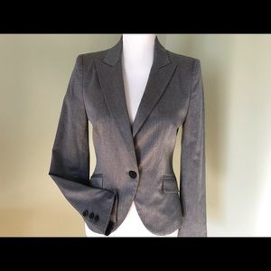 Women’s Fitting One Buttoned Jacket, size M